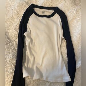 BRANDY MELVILLE long sleeve one size